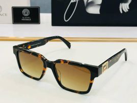Picture of Versace Sunglasses _SKUfw55116789fw